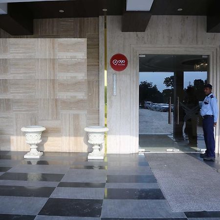 Oyo Premium Panchkula Sector 5 Hotel Eksteriør billede