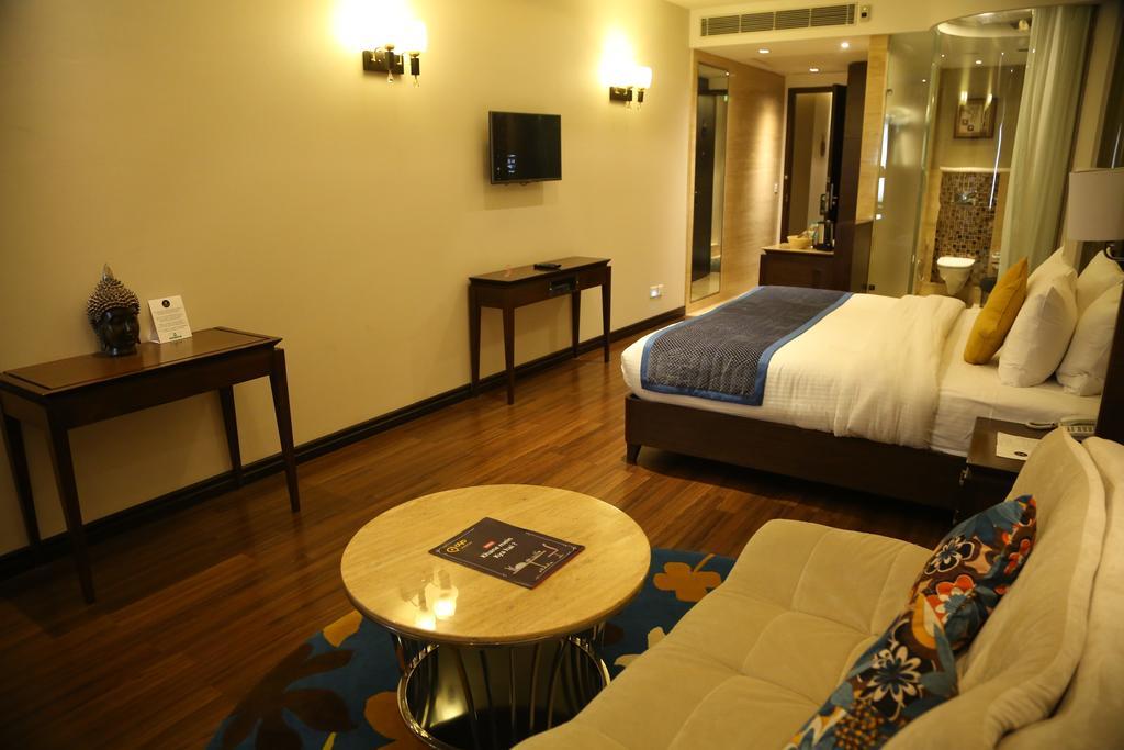 Oyo Premium Panchkula Sector 5 Hotel Værelse billede