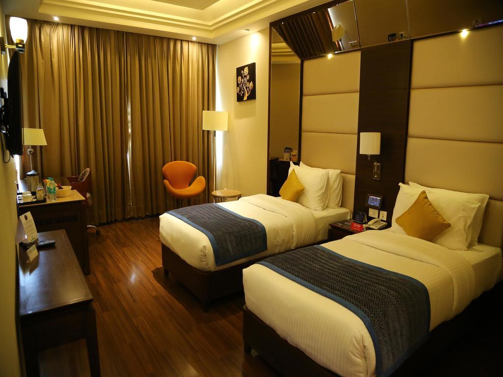 Oyo Premium Panchkula Sector 5 Hotel Værelse billede