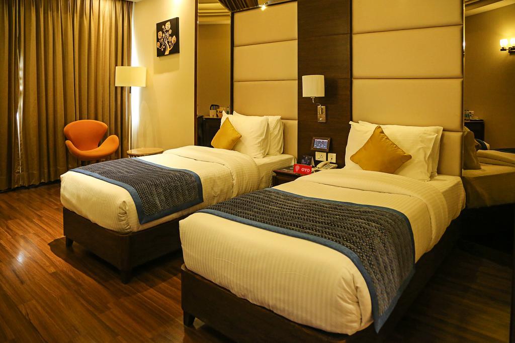 Oyo Premium Panchkula Sector 5 Hotel Eksteriør billede
